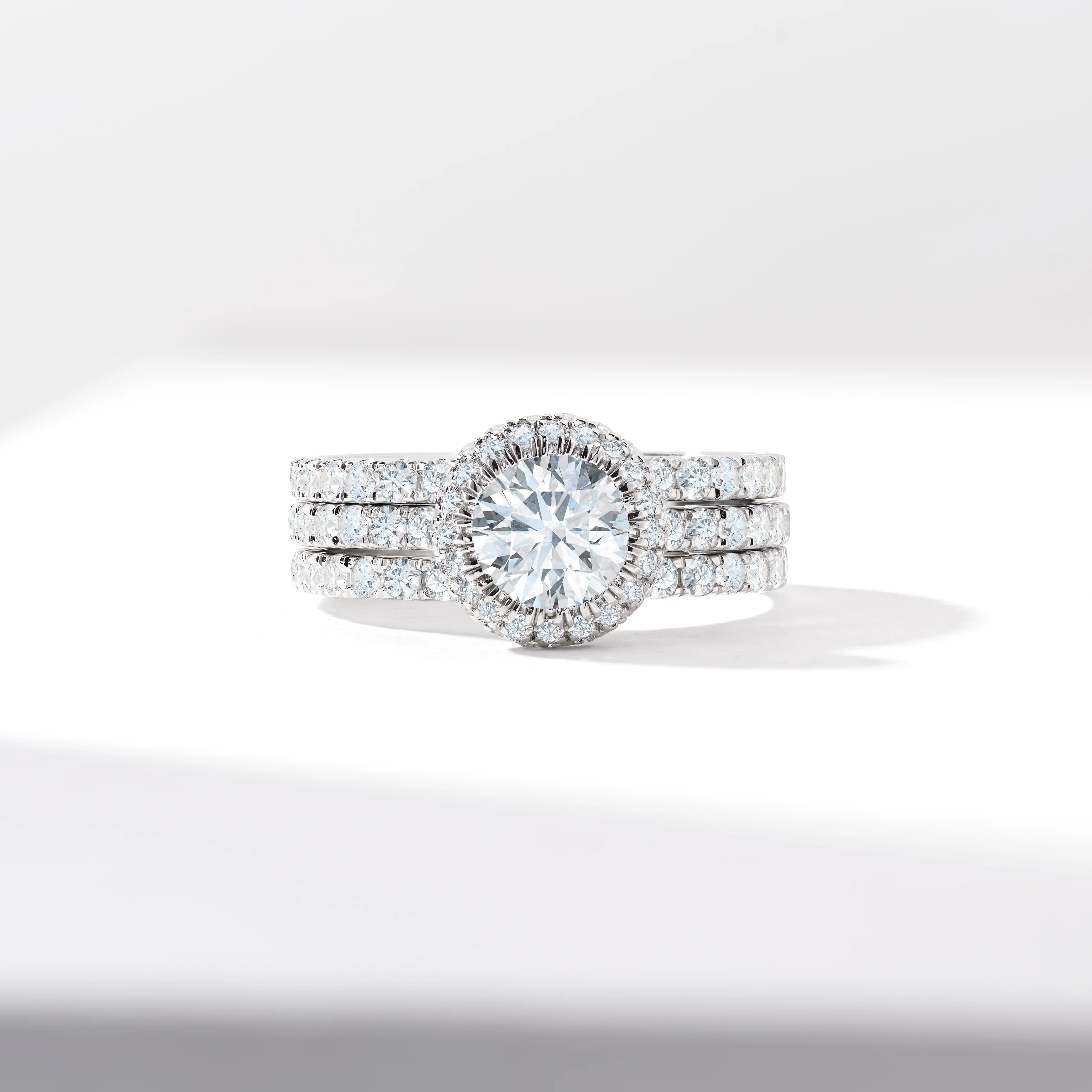 1.0ct Round Brilliant Diamond With Halo And Fine Claw Set Shoulders Bridal Set 2.35tdw - Image 6