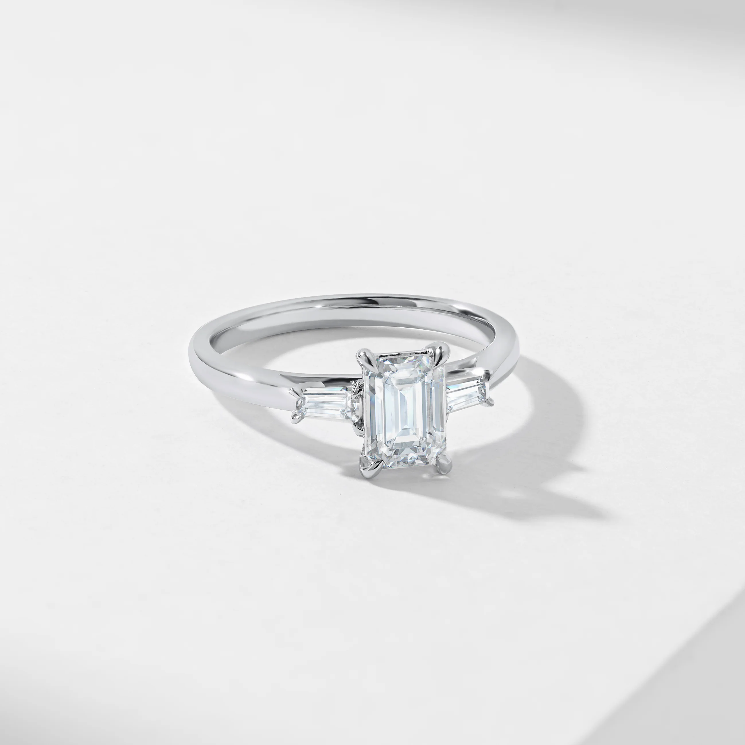 1.5ct Emerald Cut Diamond With Tapered Baguette Shoulders Trilogy Ring 1.62tdw - Image 7