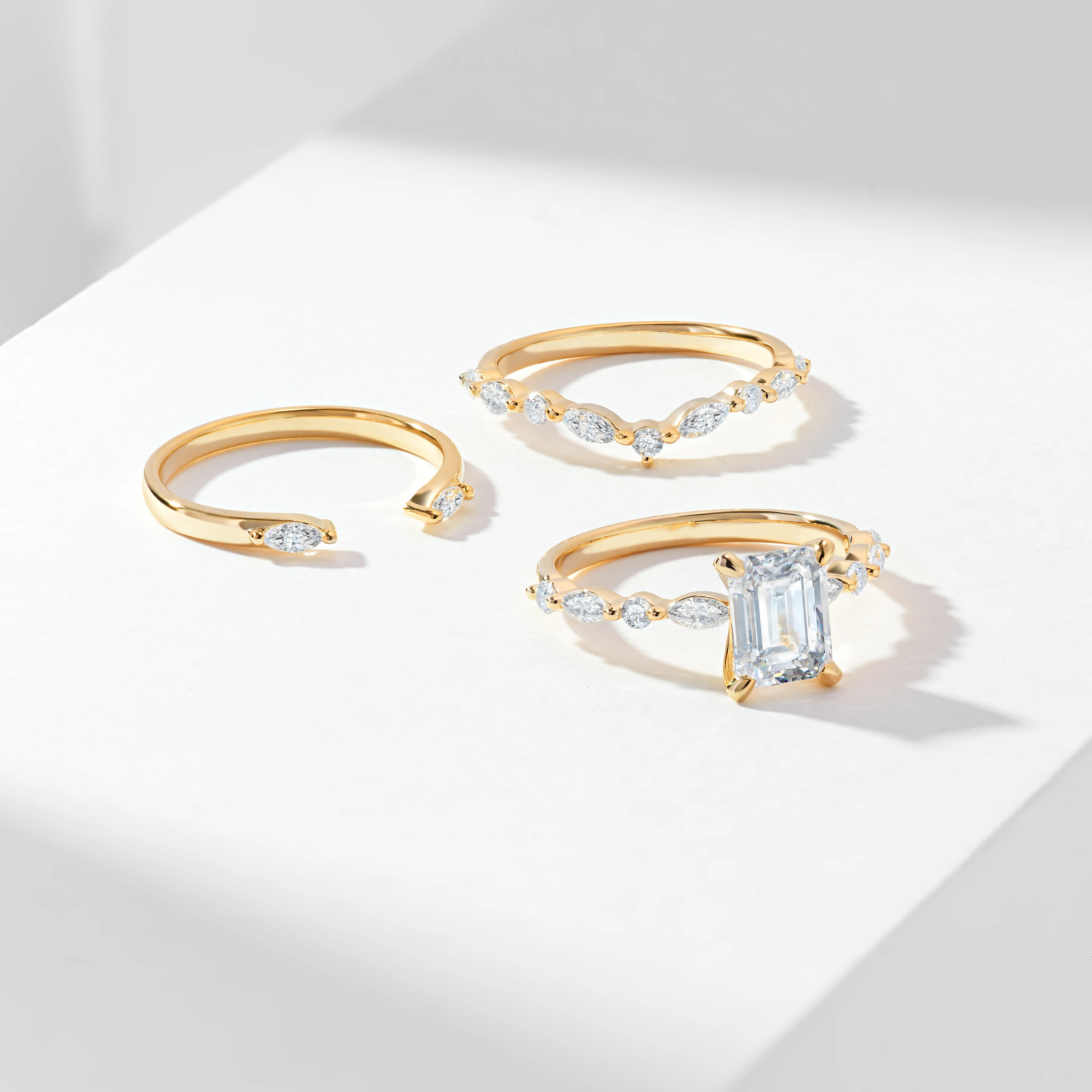 1.5ct Radiant Lab Diamond Solitaire With Marquise And Round Brilliant Shoulder Contour And Open Gap Bridal Set 2.0tdw - Image 4