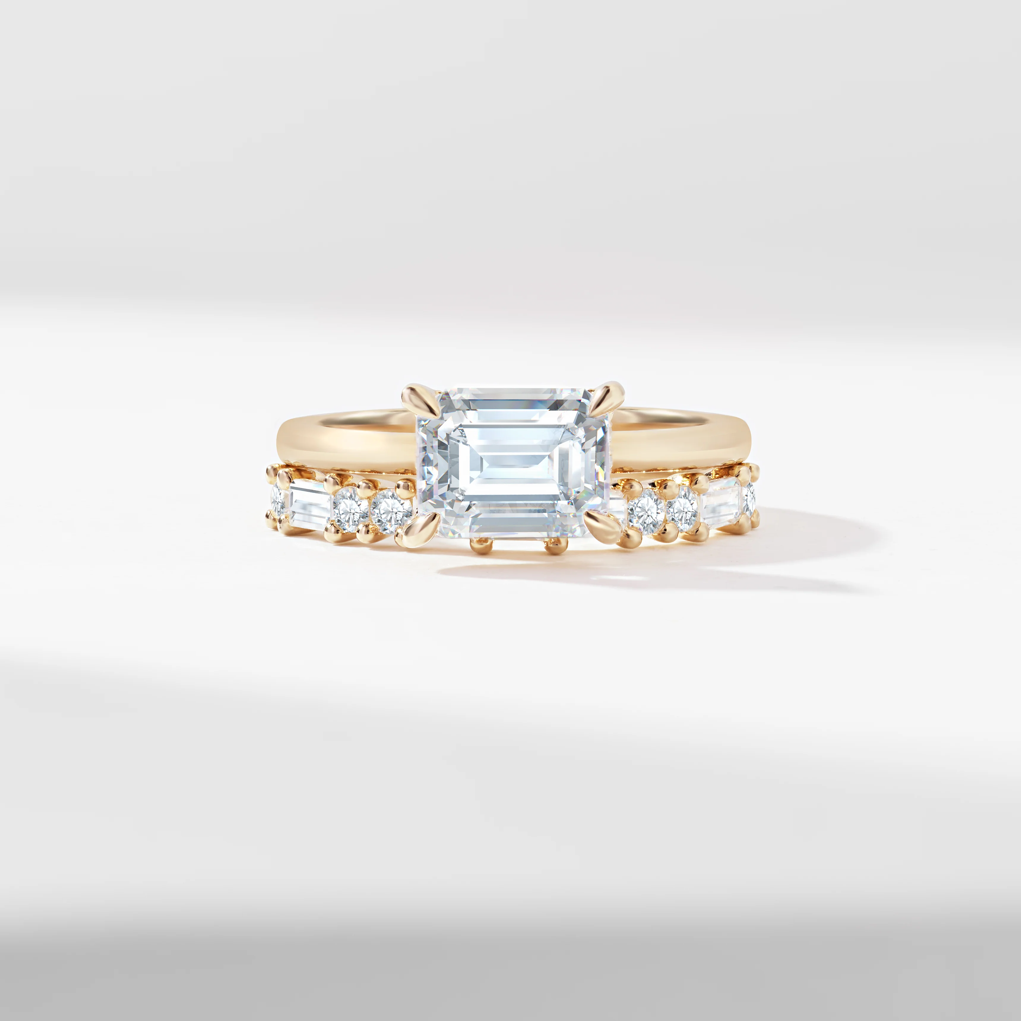 1.75ct East West Emerald Cut Diamond Solitaire With Baguette And Round Brilliant Diamond Bridal Set 2.40tdw - Image 7