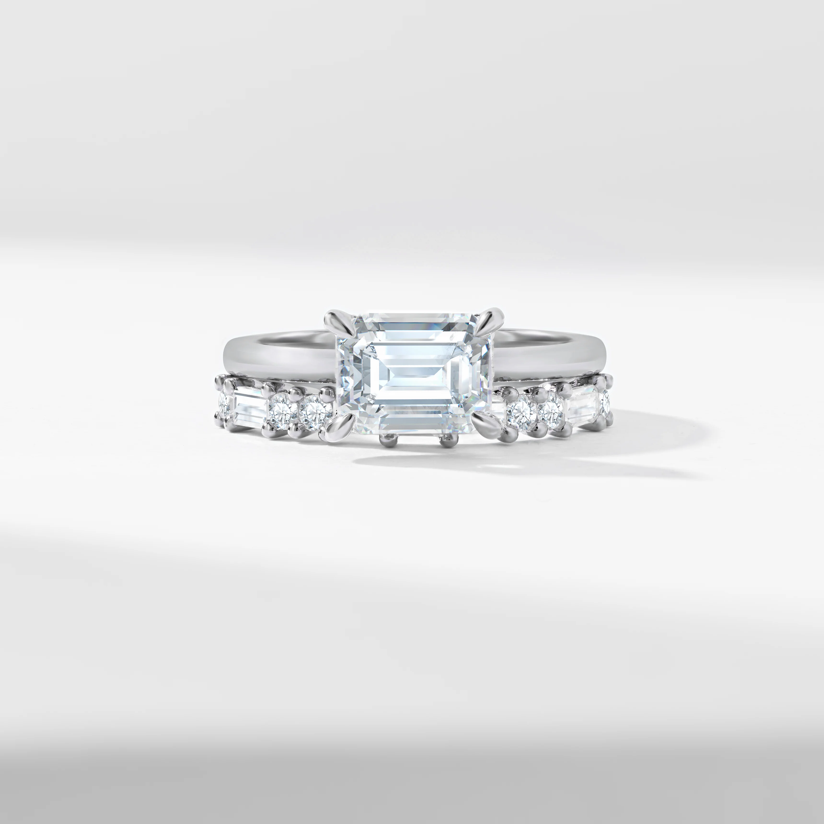 1.75ct East West Emerald Cut Diamond Solitaire With Baguette And Round Brilliant Diamond Bridal Set 2.40tdw - Image 8