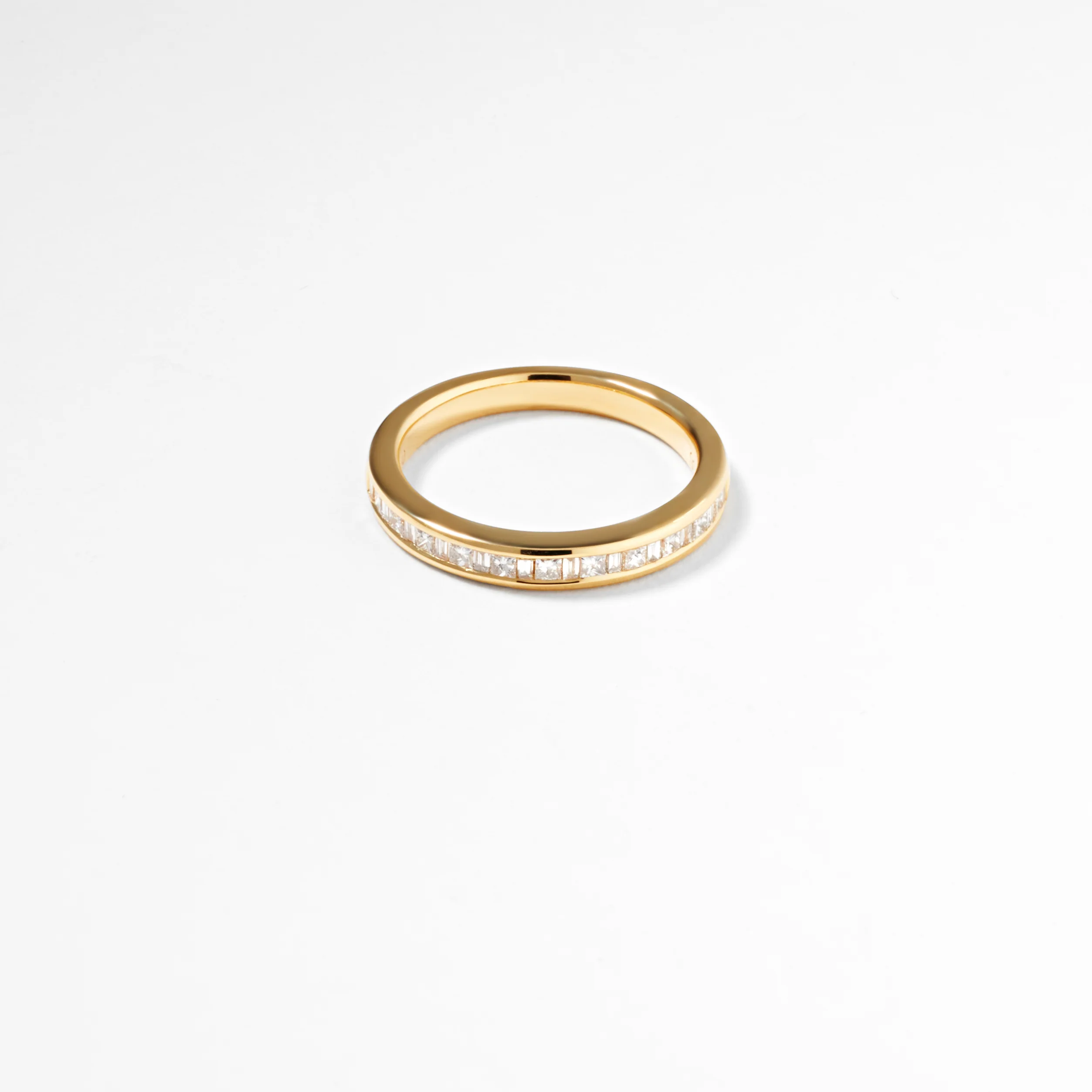 18K Yellow Gold Princess And Baguette Diamond Channel Set Band - Image 3
