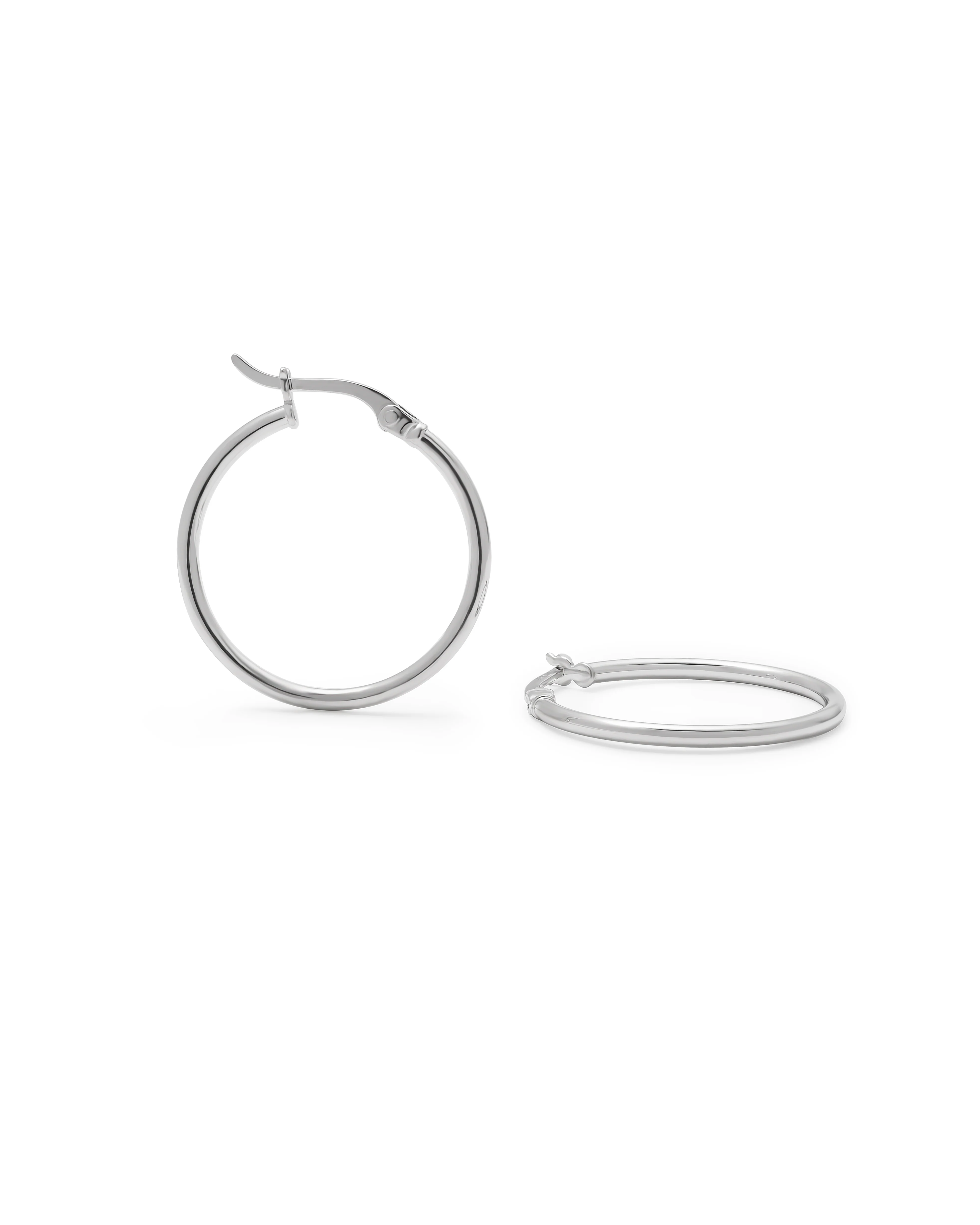 9K White Gold Round Hoop Earrings - Image 3