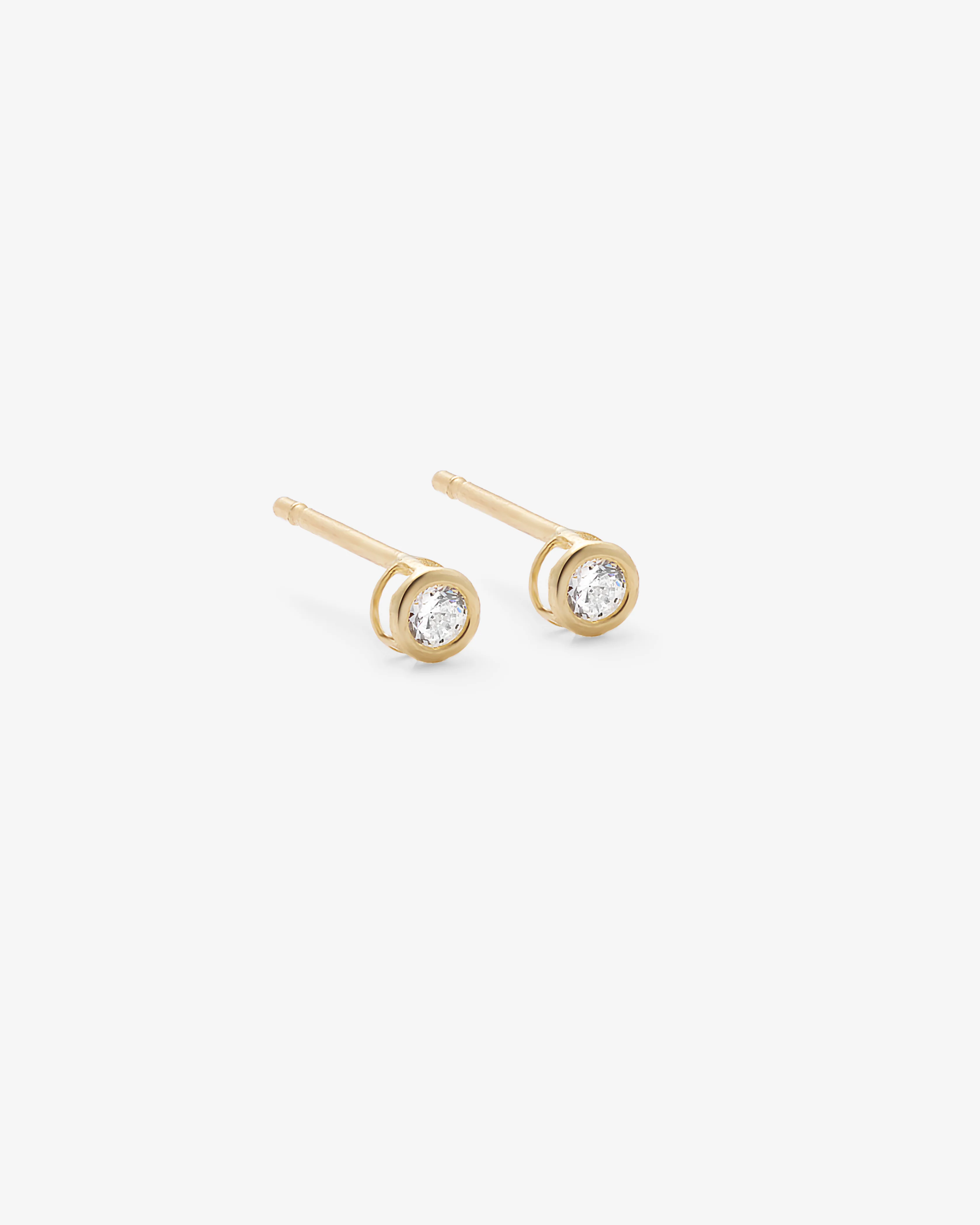 9K Yellow Gold Zirconia Bezel Stud Earrings - Image 3