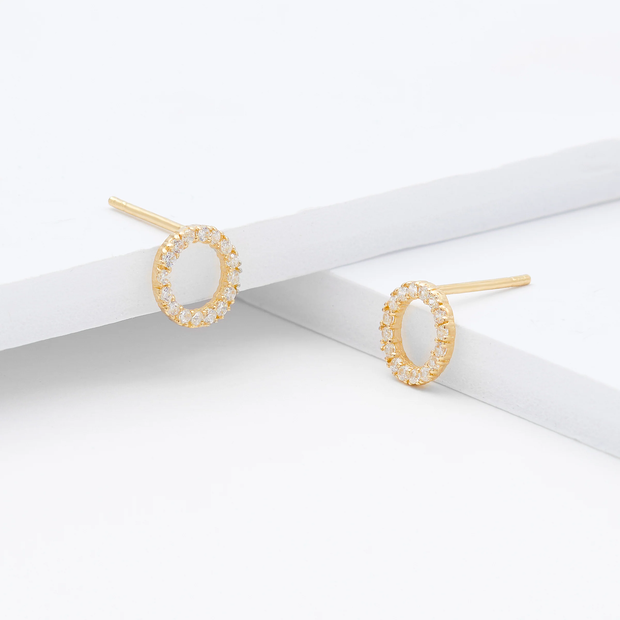 9K Yellow Gold Zirconia Circle Stud Earrings
