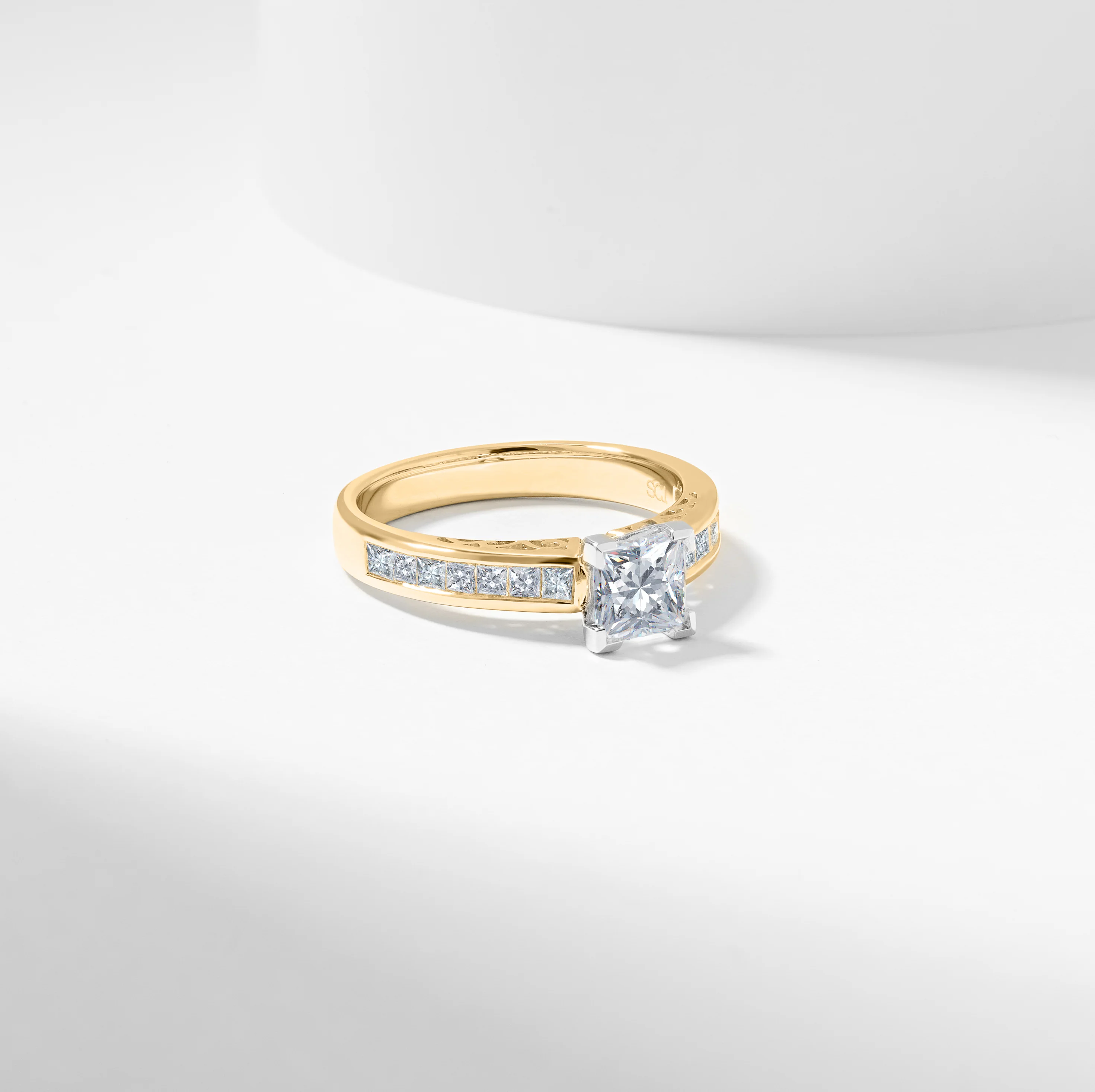 Princess Cut Lab Grown Diamond Solitaire With Shoulder Accents Engagement Ring 1.5tdw