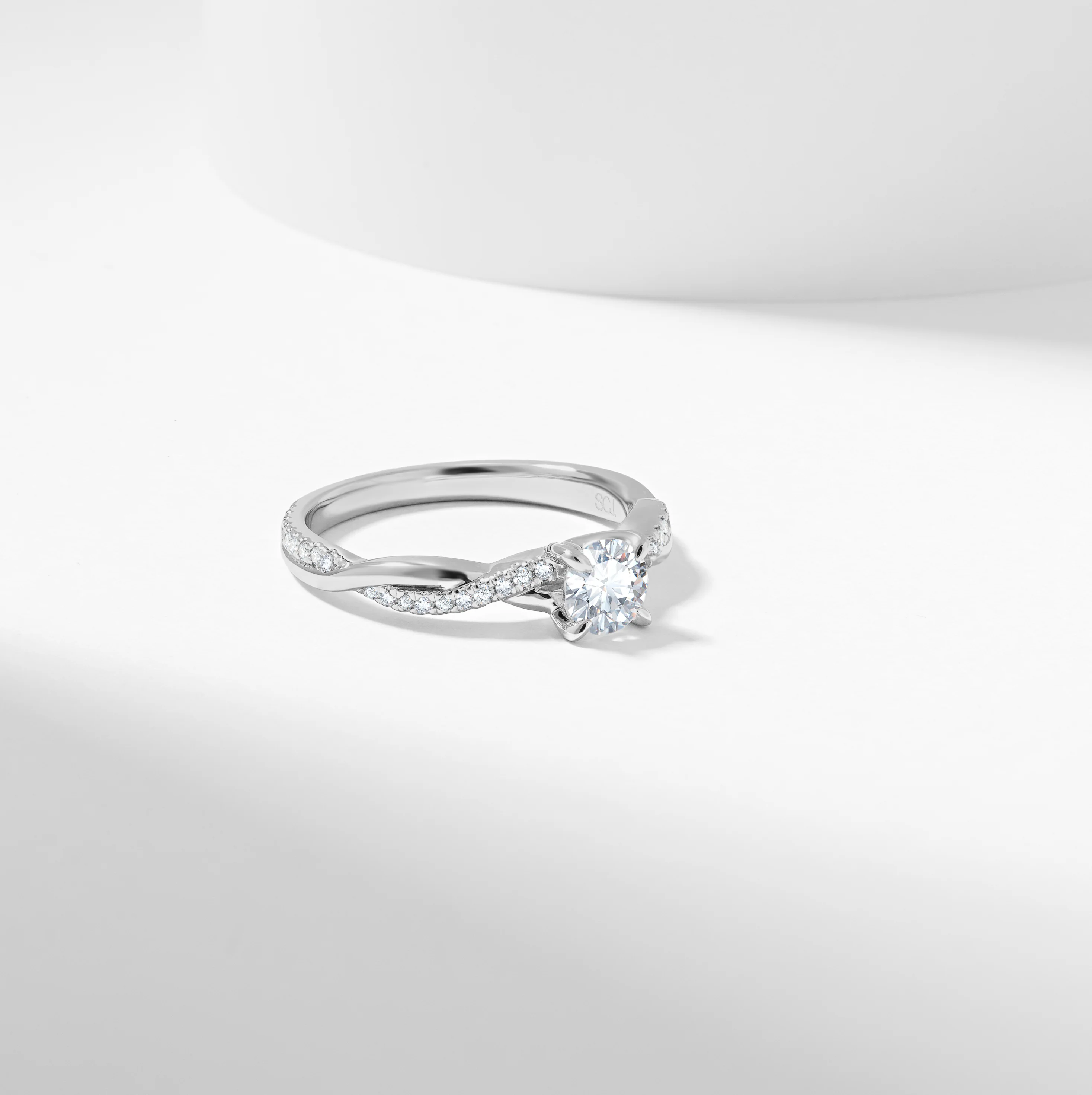 Round Brilliant Lab Grown Diamond Entwined Band Engagement Ring 0.65tdw - Image 4