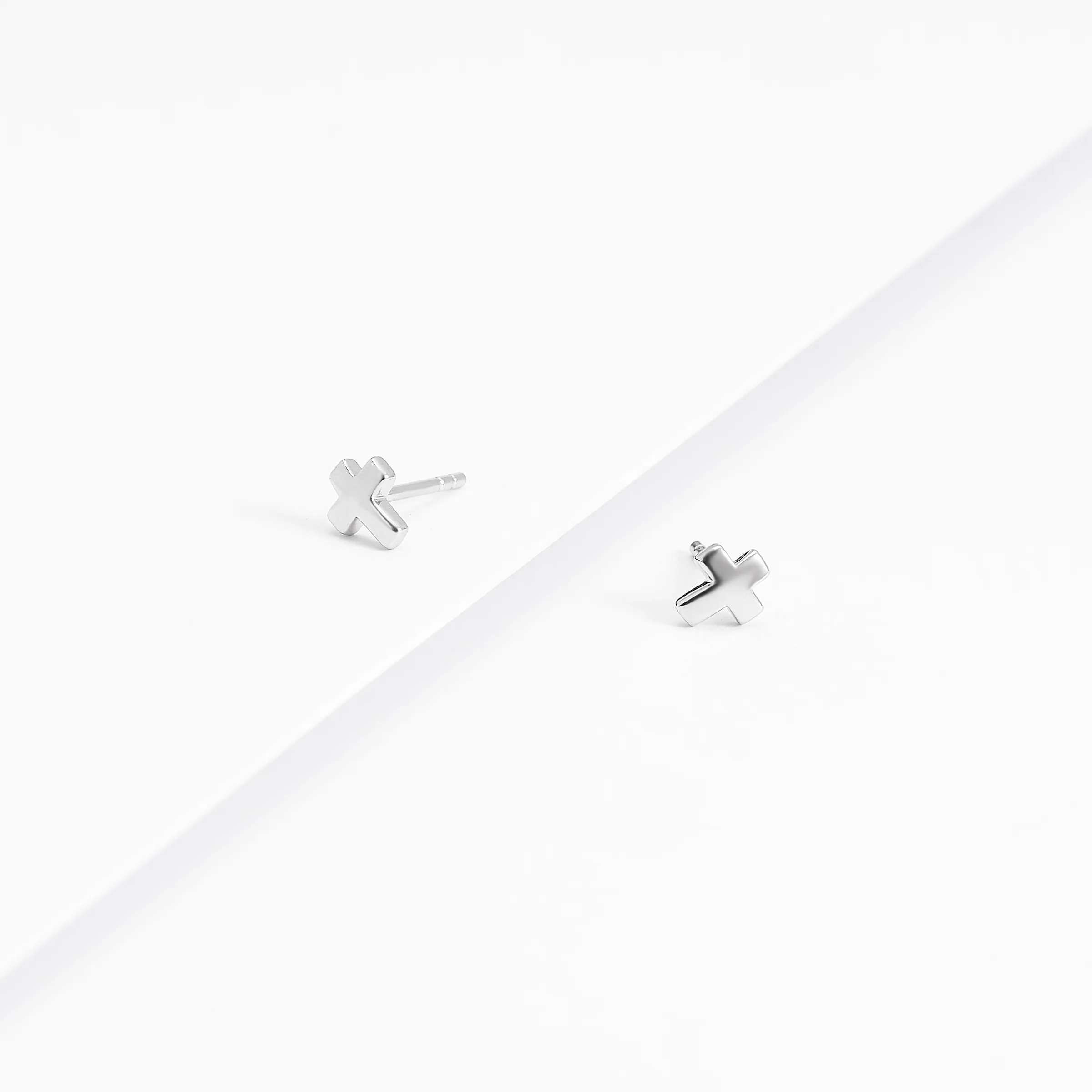 Sterling Silver Plain Cross Stud Earrings